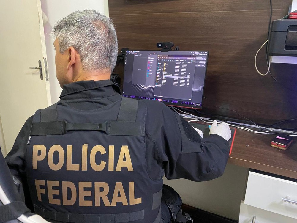 Pol&iacute;cia Federal abre concurso com 192 vagas e sal&aacute;rios de at&eacute; R$ 11 mil; veja  cronograma - CKS Online